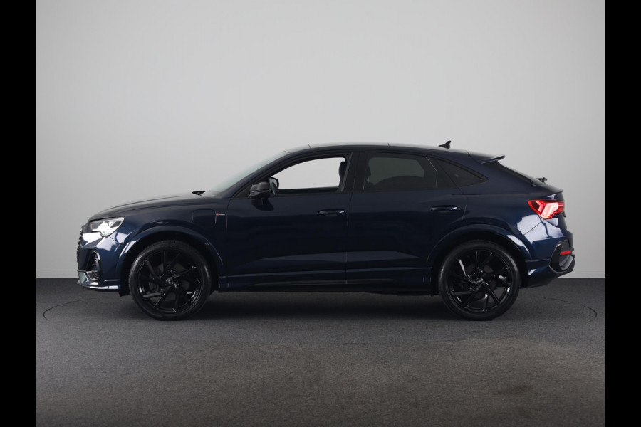 Audi Q3 Sportback 45 TFSI e S Edition 245 pk S-tronic | Navigatie | Panoramadak | Parkeersensoren | Adaptieve cruise control | S-Line