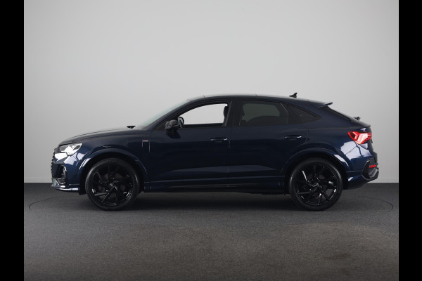 Audi Q3 Sportback 45 TFSI e S Edition 245 pk S-tronic | Navigatie | Panoramadak | Parkeersensoren | Adaptieve cruise control | S-Line