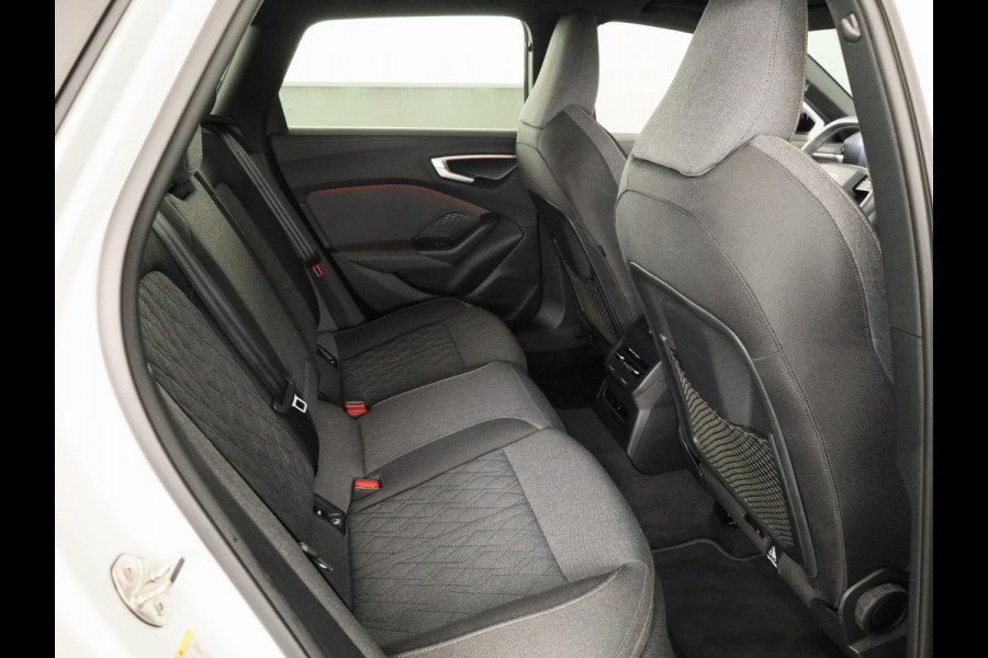 Audi A5 Avant 2.0 e-hybrid quattro S edition 299pk | Tech plus pakket | 19 inch lichtmetalen velgen | Keyless Entry | 360° camera | MMI bijrijdersscherm