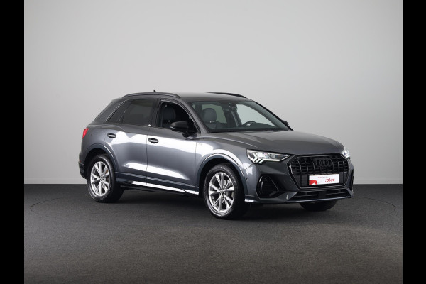Audi Q3 35 TFSI S edition 150pk | Navigatie | Parkeersensoren voor en achter | S-line interieur | Stoelverwarming |