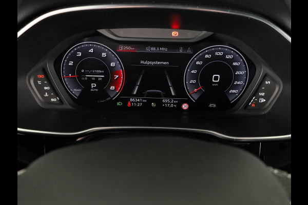 Audi Q3 35 TFSI S edition 150pk | Navigatie | Parkeersensoren voor en achter | S-line interieur | Stoelverwarming |