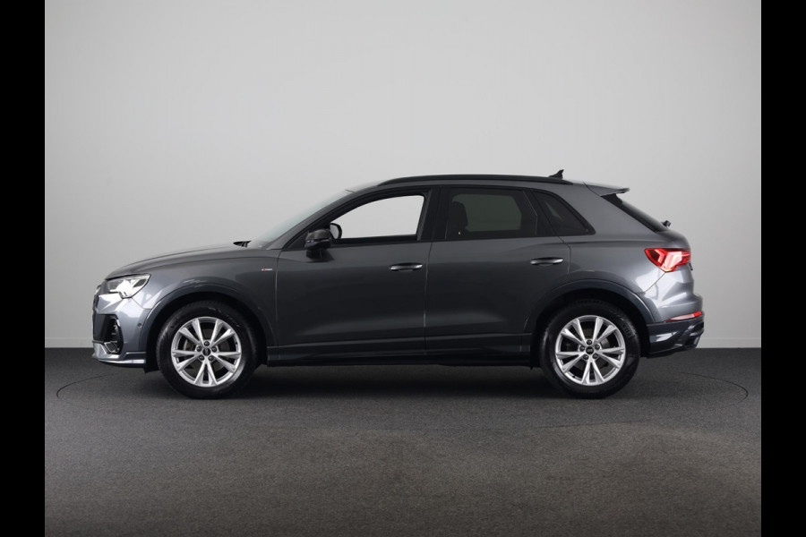 Audi Q3 35 TFSI S edition 150pk | Navigatie | Parkeersensoren voor en achter | S-line interieur | Stoelverwarming |
