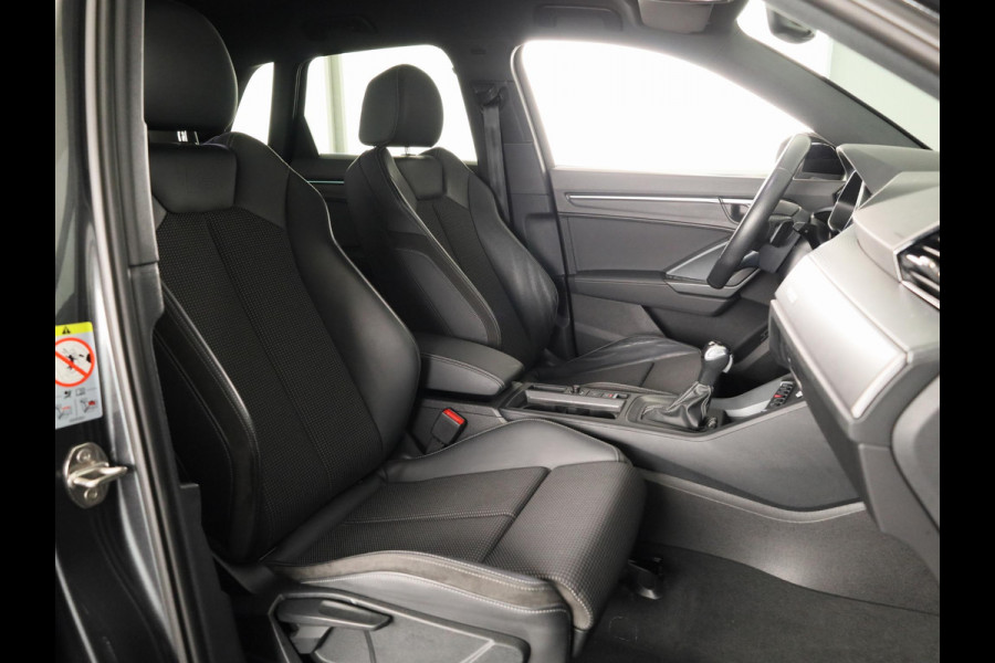 Audi Q3 35 TFSI S edition 150pk | Navigatie | Parkeersensoren voor en achter | S-line interieur | Stoelverwarming |