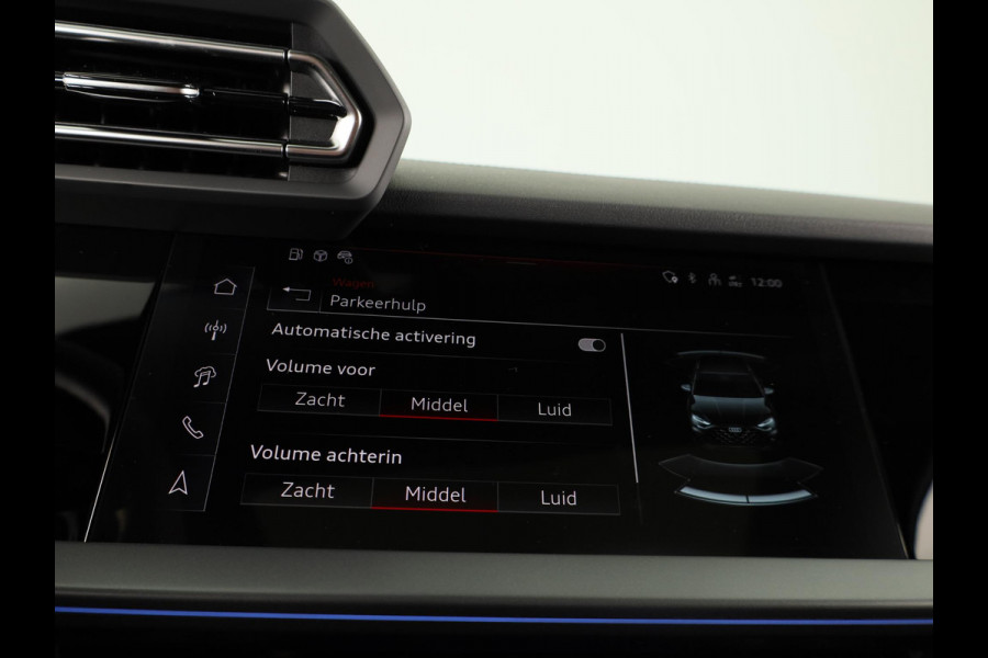 Audi A3 Sportback 45 TFSI e S edition Competition 272pk | Private Lease € 916,00 per maand* | Panoramadak | Sonos 3D | Ambient light | Parkeercamere | Adaptieve cruise controle