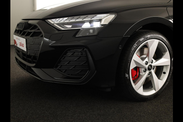 Audi A3 Sportback 45 TFSI e S edition Competition 272pk | Private Lease € 916,00 per maand* | Panoramadak | Sonos 3D | Ambient light | Parkeercamere | Adaptieve cruise controle