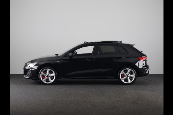 Audi A3 Sportback 45 TFSI e S edition Competition 272pk | Private Lease € 916,00 per maand* | Panoramadak | Sonos 3D | Ambient light | Parkeercamere | Adaptieve cruise controle