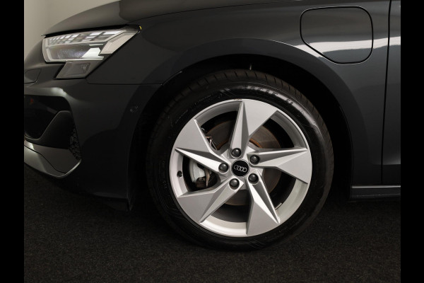 Audi A3 Sportback 40 TFSI e Advanced edition 204 pk S-tronic | Private Lease € 642,00 per maand* | Verlengde garantie | Navigatie | Parkeersensoren (Park assist) | Achteruitrijcamera | Adaptieve cruise control |