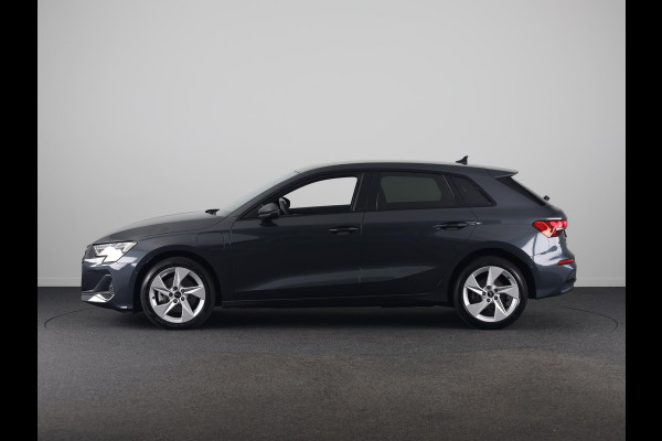 Audi A3 Sportback 40 TFSI e Advanced edition 204 pk S-tronic | Private Lease € 642,00 per maand* | Verlengde garantie | Navigatie | Parkeersensoren (Park assist) | Achteruitrijcamera | Adaptieve cruise control |