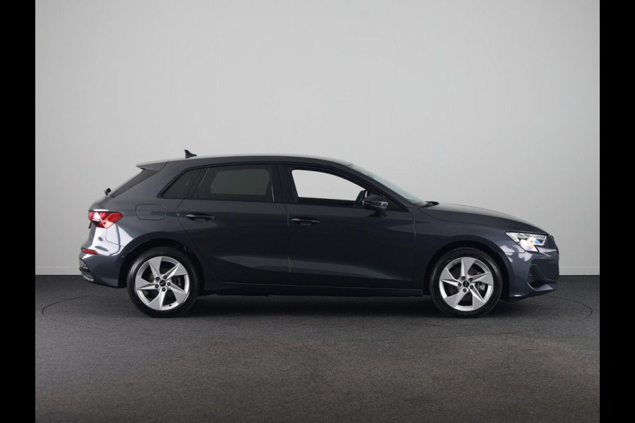 Audi A3 Sportback 40 TFSI e Advanced edition 204 pk S-tronic | Private Lease € 642,00 per maand* | Verlengde garantie | Navigatie | Parkeersensoren (Park assist) | Achteruitrijcamera | Adaptieve cruise control |