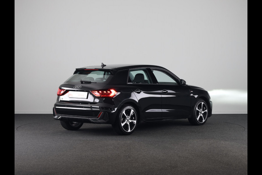 Audi A1 Sportback 35 TFSI S edition 150pk | Navigatie via App | Parkeercamera | Stoelverwarming | led koplampen | Adaptieve cruise controle | S-line interieur