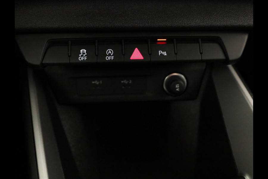 Audi A1 Sportback 35 TFSI S edition 150pk | Navigatie via App | Parkeercamera | Stoelverwarming | led koplampen | Adaptieve cruise controle | S-line interieur