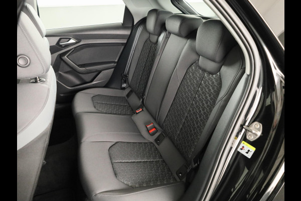 Audi A1 Sportback 35 TFSI S edition 150pk | Navigatie via App | Parkeercamera | Stoelverwarming | led koplampen | Adaptieve cruise controle | S-line interieur