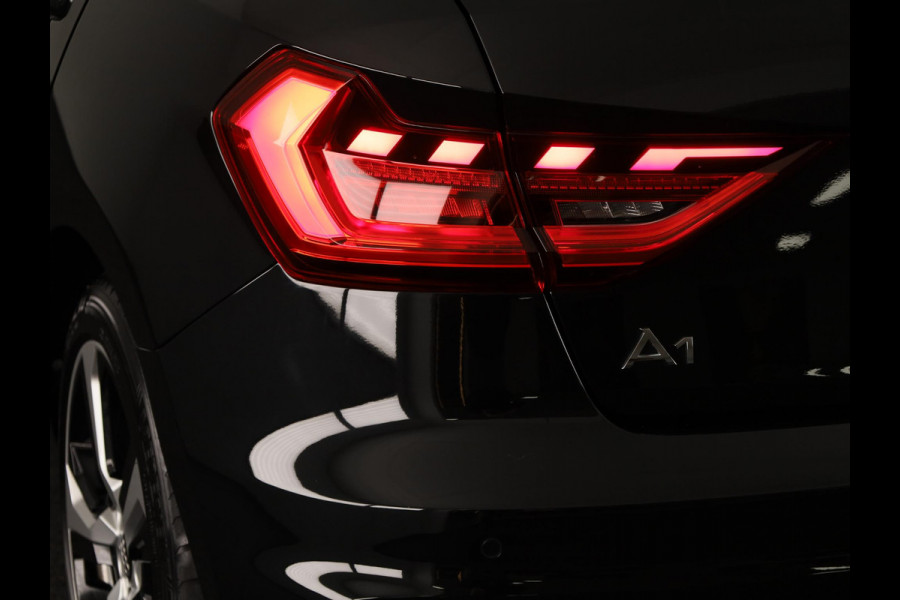 Audi A1 Sportback 35 TFSI S edition 150pk | Navigatie via App | Parkeercamera | Stoelverwarming | led koplampen | Adaptieve cruise controle | S-line interieur