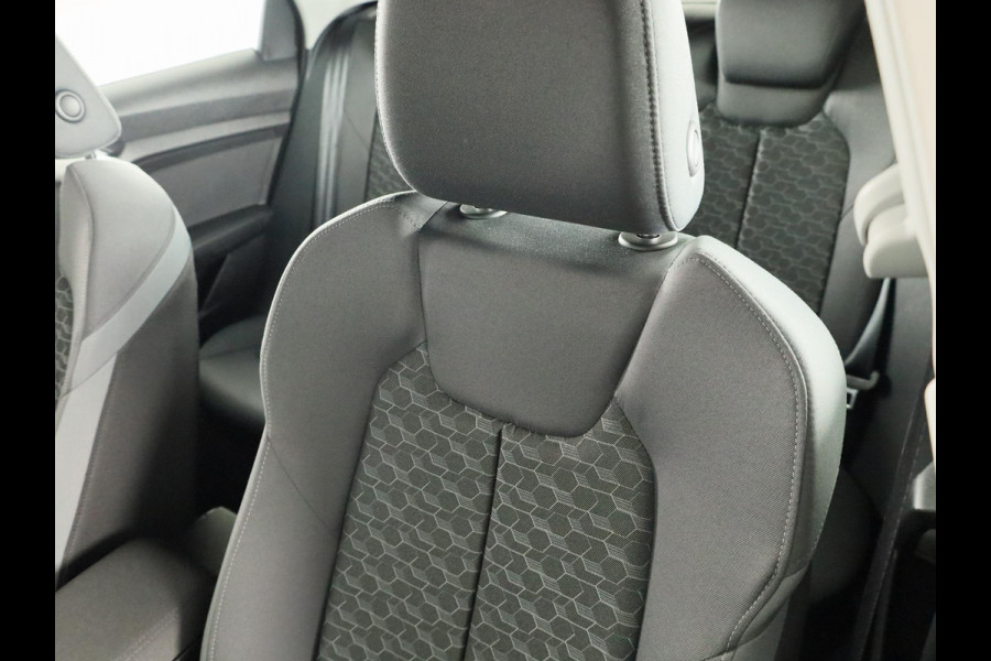 Audi A1 Sportback 35 TFSI S edition 150pk | Navigatie via App | Parkeercamera | Stoelverwarming | led koplampen | Adaptieve cruise controle | S-line interieur