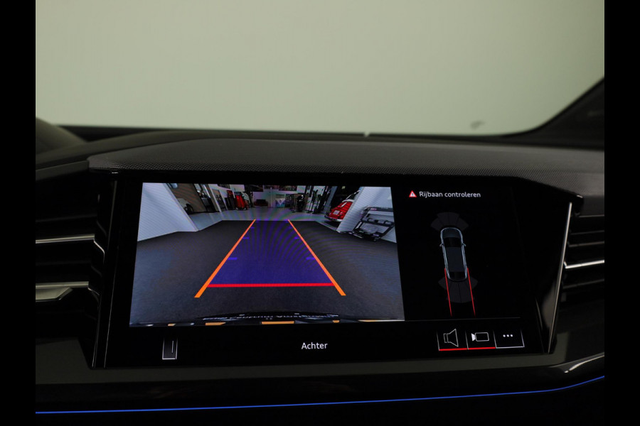 Audi Q4 Sportback e-tron 45 quattro S Edition 82 kWh 286pk | Panoramadak | lederen bekleding | SONOS premium Audio | Parkeercamera|