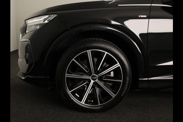 Audi Q4 Sportback e-tron 45 quattro S Edition 82 kWh 286pk | Panoramadak | lederen bekleding | SONOS premium Audio | Parkeercamera|