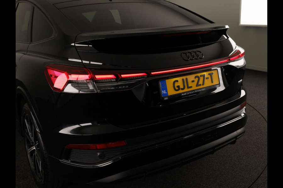 Audi Q4 Sportback e-tron 45 quattro S Edition 82 kWh 286pk | Panoramadak | lederen bekleding | SONOS premium Audio | Parkeercamera|