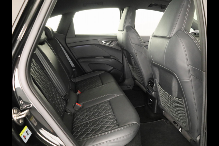 Audi Q4 Sportback e-tron 45 quattro S Edition 82 kWh 286pk | Panoramadak | lederen bekleding | SONOS premium Audio | Parkeercamera|