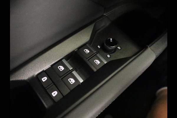 Audi Q4 Sportback e-tron 45 quattro S Edition 82 kWh 286pk | Panoramadak | lederen bekleding | SONOS premium Audio | Parkeercamera|