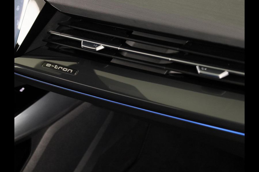 Audi Q4 Sportback e-tron 45 quattro S Edition 82 kWh 286pk | Panoramadak | lederen bekleding | SONOS premium Audio | Parkeercamera|