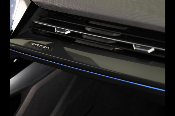 Audi Q4 Sportback e-tron 45 quattro S Edition 82 kWh 286pk | Panoramadak | lederen bekleding | SONOS premium Audio | Parkeercamera|