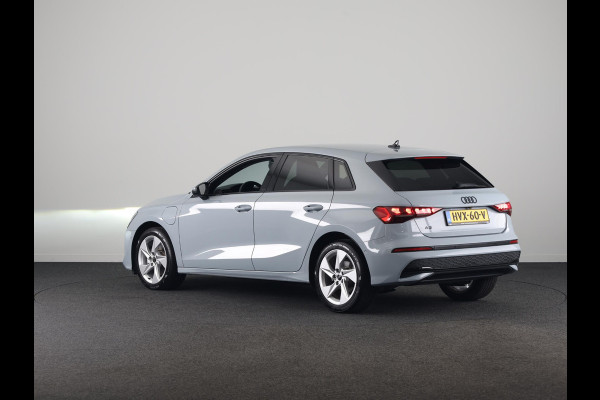 Audi A3 Sportback 40 TFSI e Advanced edition 204 pk S-tronic | Private Lease € 647,00 per maand* | Verlengde garantie | Navigatie | Parkeersensoren (Park assist) | Achteruitrijcamera | Adaptieve cruise control | Stoelverwarming |