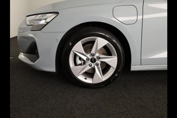 Audi A3 Sportback 40 TFSI e Advanced edition 204 pk S-tronic | Private Lease € 647,00 per maand* | Verlengde garantie | Navigatie | Parkeersensoren (Park assist) | Achteruitrijcamera | Adaptieve cruise control | Stoelverwarming |