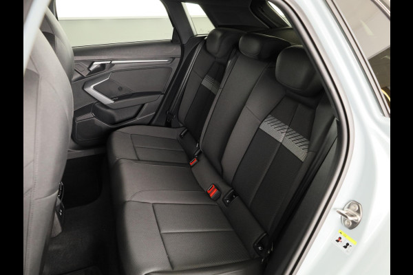Audi A3 Sportback 40 TFSI e Advanced edition 204 pk S-tronic | Private Lease € 647,00 per maand* | Verlengde garantie | Navigatie | Parkeersensoren (Park assist) | Achteruitrijcamera | Adaptieve cruise control | Stoelverwarming |