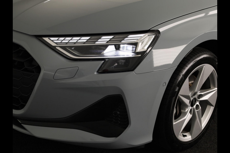 Audi A3 Sportback 40 TFSI e Advanced edition 204 pk S-tronic | Private Lease € 647,00 per maand* | Verlengde garantie | Navigatie | Parkeersensoren (Park assist) | Achteruitrijcamera | Adaptieve cruise control | Stoelverwarming |