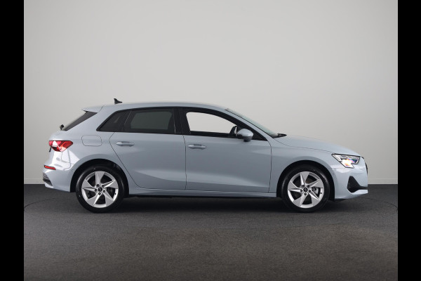 Audi A3 Sportback 40 TFSI e Advanced edition 204 pk S-tronic | Private Lease € 647,00 per maand* | Verlengde garantie | Navigatie | Parkeersensoren (Park assist) | Achteruitrijcamera | Adaptieve cruise control | Stoelverwarming |