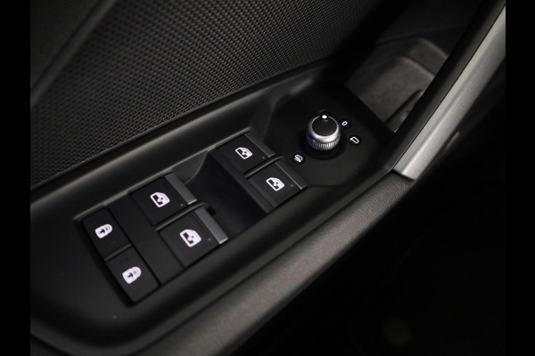 Audi A3 Sportback 40 TFSI e Advanced edition 204 pk S-tronic | Private Lease € 647,00 per maand* | Verlengde garantie | Navigatie | Parkeersensoren (Park assist) | Achteruitrijcamera | Adaptieve cruise control | Stoelverwarming |