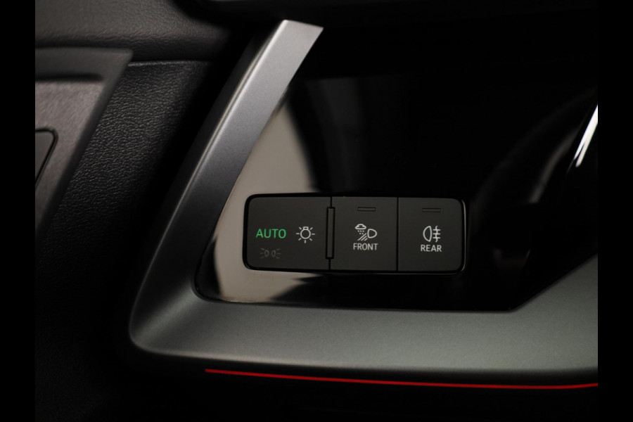 Audi A3 Sportback 40 TFSI e Advanced edition 204 pk S-tronic | Private Lease € 647,00 per maand* | Verlengde garantie | Navigatie | Parkeersensoren (Park assist) | Achteruitrijcamera | Adaptieve cruise control | Stoelverwarming |