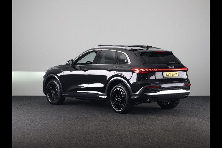Audi Q5 2.0 TFSI e-hybrid quattro S edition 299pk | Panoramadak | Elektrisch verstelbare voorstoelen | 19 inch Lichtmetalen velgen | Matrix Led verlichting | Adaptieve cruise controle