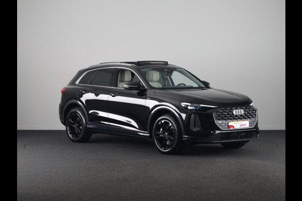 Audi Q5 2.0 TFSI e-hybrid quattro S edition 299pk | Panoramadak | Elektrisch verstelbare voorstoelen | 19 inch Lichtmetalen velgen | Matrix Led verlichting | Adaptieve cruise controle