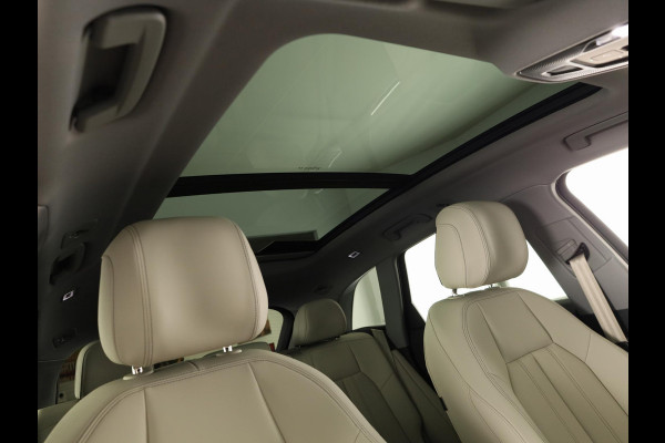 Audi Q5 2.0 TFSI e-hybrid quattro S edition 299pk | Panoramadak | Elektrisch verstelbare voorstoelen | 19 inch Lichtmetalen velgen | Matrix Led verlichting | Adaptieve cruise controle