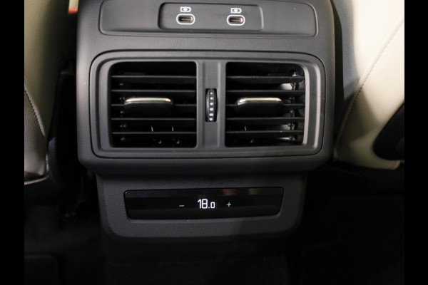 Audi Q5 2.0 TFSI e-hybrid quattro S edition 299pk | Panoramadak | Elektrisch verstelbare voorstoelen | 19 inch Lichtmetalen velgen | Matrix Led verlichting | Adaptieve cruise controle