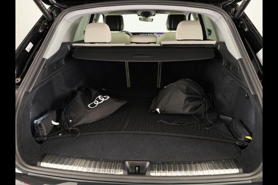 Audi Q5 2.0 TFSI e-hybrid quattro S edition 299pk | Panoramadak | Elektrisch verstelbare voorstoelen | 19 inch Lichtmetalen velgen | Matrix Led verlichting | Adaptieve cruise controle