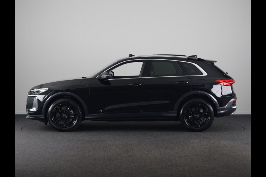 Audi Q5 2.0 TFSI e-hybrid quattro S edition 299pk | Panoramadak | Elektrisch verstelbare voorstoelen | 19 inch Lichtmetalen velgen | Matrix Led verlichting | Adaptieve cruise controle