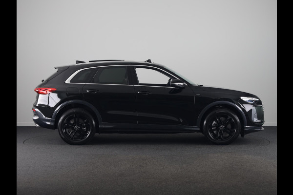 Audi Q5 2.0 TFSI e-hybrid quattro S edition 299pk | Panoramadak | Elektrisch verstelbare voorstoelen | 19 inch Lichtmetalen velgen | Matrix Led verlichting | Adaptieve cruise controle