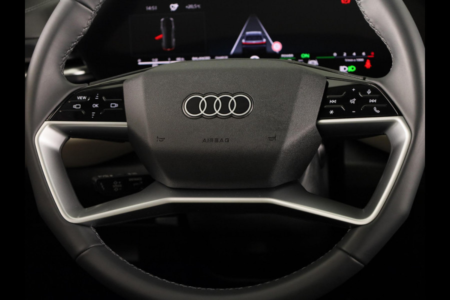 Audi Q5 2.0 TFSI e-hybrid quattro S edition 299pk | Panoramadak | Elektrisch verstelbare voorstoelen | 19 inch Lichtmetalen velgen | Matrix Led verlichting | Adaptieve cruise controle