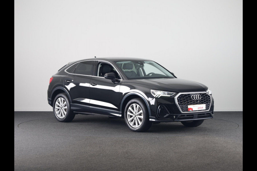 Audi Q3 Sportback 45 TFSI e Business Edition 245 pk S-tronic | Navigatie | Trekhaak (wegklapbaar) | Parkeersensoren achter | Adaptieve cruise control | Stoelverwarming |