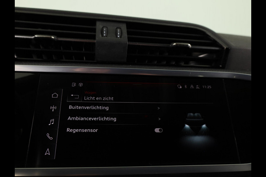 Audi Q3 Sportback 45 TFSI e Business Edition 245 pk S-tronic | Navigatie | Trekhaak (wegklapbaar) | Parkeersensoren achter | Adaptieve cruise control | Stoelverwarming |