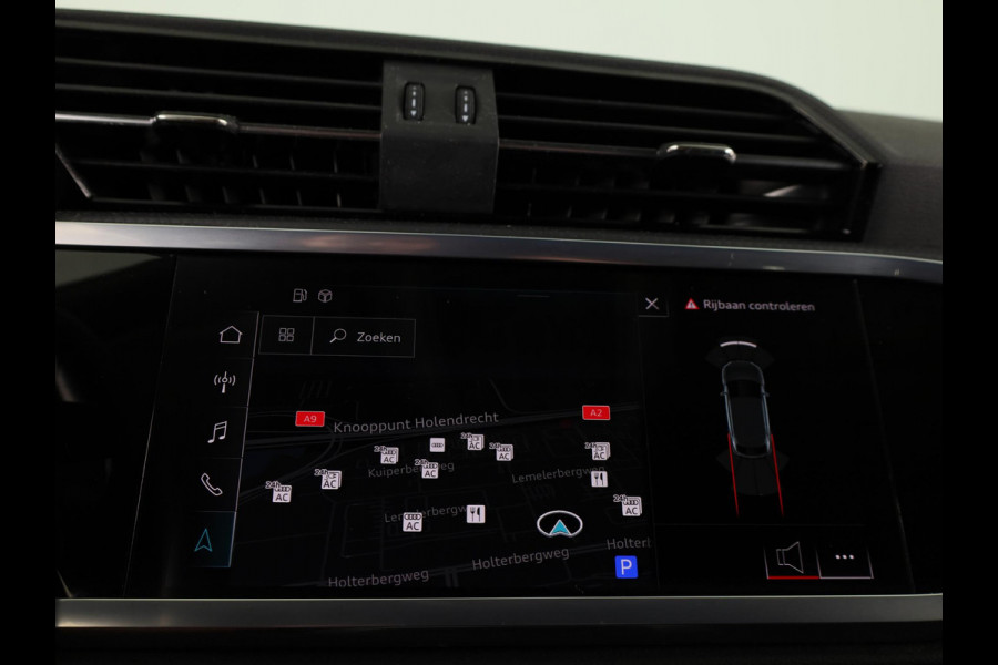Audi Q3 Sportback 45 TFSI e Business Edition 245 pk S-tronic | Navigatie | Trekhaak (wegklapbaar) | Parkeersensoren achter | Adaptieve cruise control | Stoelverwarming |