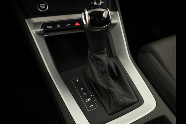 Audi Q3 Sportback 45 TFSI e Business Edition 245 pk S-tronic | Navigatie | Trekhaak (wegklapbaar) | Parkeersensoren achter | Adaptieve cruise control | Stoelverwarming |