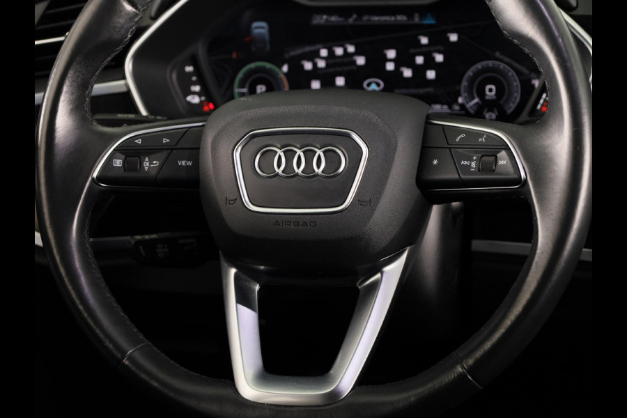 Audi Q3 Sportback 45 TFSI e Business Edition 245 pk S-tronic | Navigatie | Trekhaak (wegklapbaar) | Parkeersensoren achter | Adaptieve cruise control | Stoelverwarming |