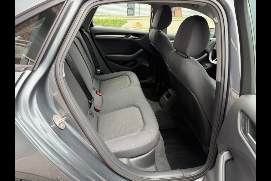 Audi A3 Limousine 1.5 TFSI 150PK LED PDC Stoelverw 62DKM