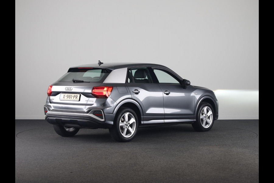 Audi Q2 35 TFSI S Edition 150pk | Navigatie | Matrix Led verlichting | 17 inch Lichtmetalen velgen | Apple Carplay /-Android auto