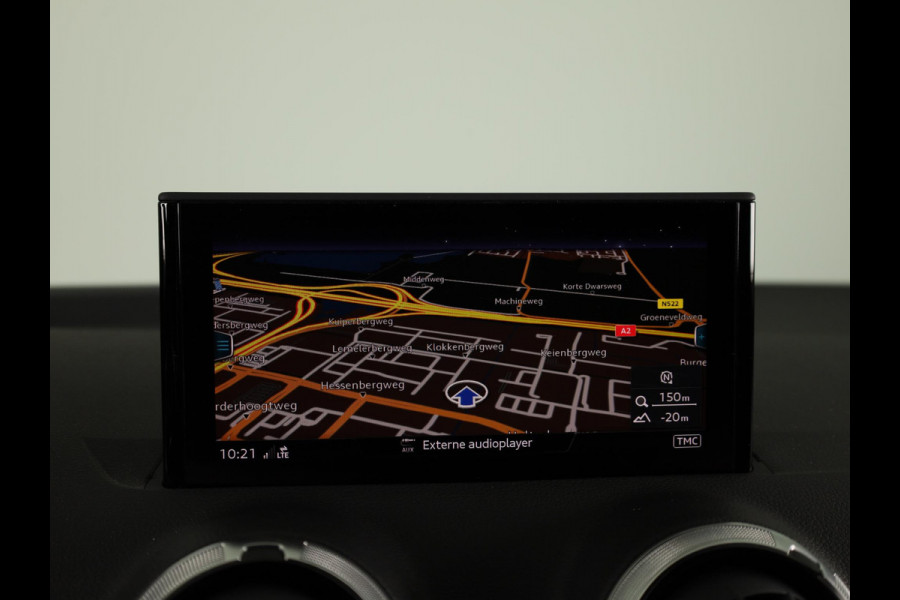 Audi Q2 35 TFSI S Edition 150pk | Navigatie | Matrix Led verlichting | 17 inch Lichtmetalen velgen | Apple Carplay /-Android auto
