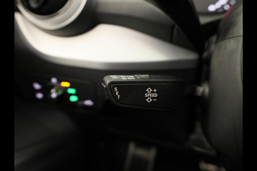Audi Q2 35 TFSI S Edition 150pk | Navigatie | Matrix Led verlichting | 17 inch Lichtmetalen velgen | Apple Carplay /-Android auto