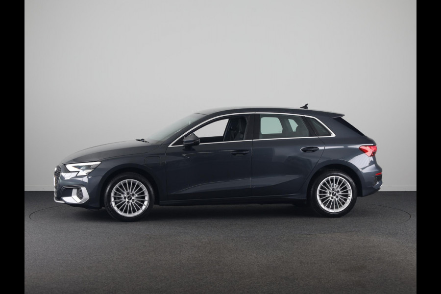 Audi A3 Sportback 40 TFSI e Business edition 204pk | Stoelverwarming | Elek. achterklep | Carplay | Sportstoelen | Audi soundsystem